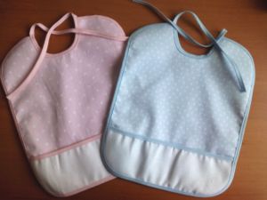 baberos pontejos rosa y azul